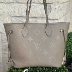 AUTHENTIC LOUIS VUITTON